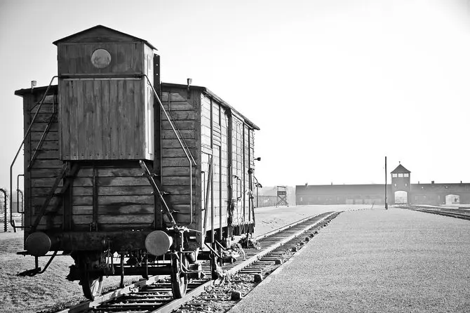varsovia auschwitz tren - Cómo ir de Varsovia a los campos de concentracion
