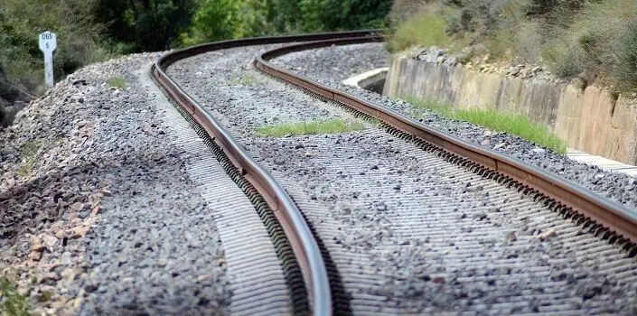 El balasto ferroviario: una base sólida para los trenes - Cómo se hace el balasto balasto ferroviario - Cómo se hace el balasto
