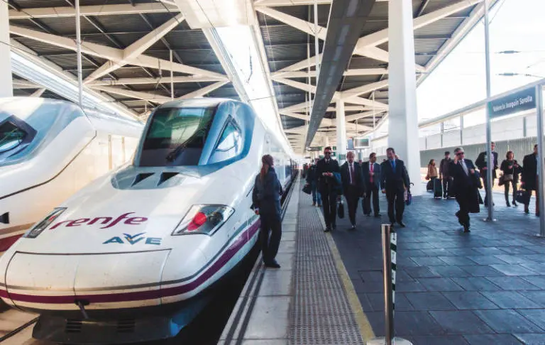 tren valencia madrid - Cómo se llama el tren barato de Valencia a Madrid
