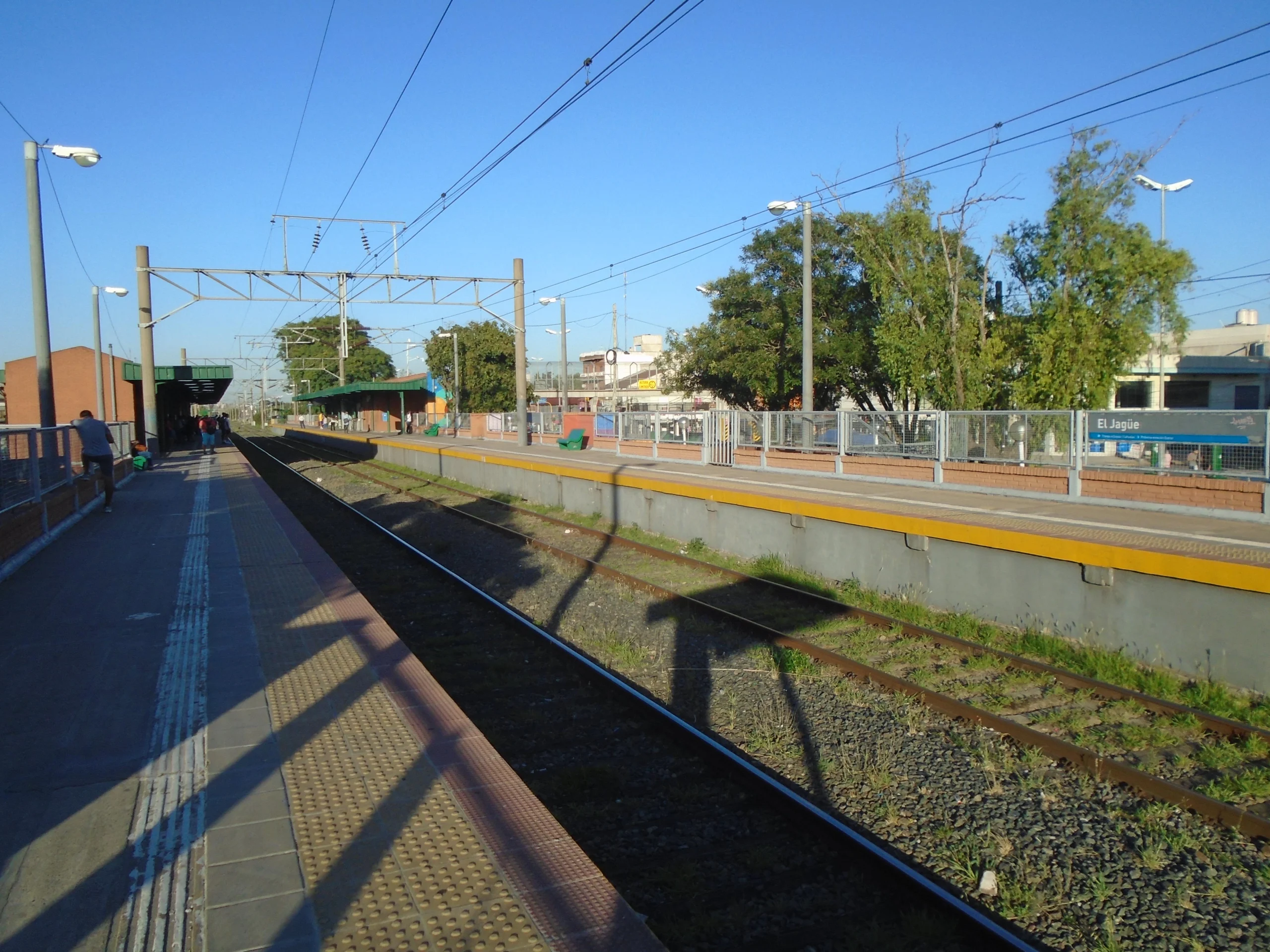 direccion estacion jaguel ferrocarril roca - Cómo se llama el Tren que va a San Justo
