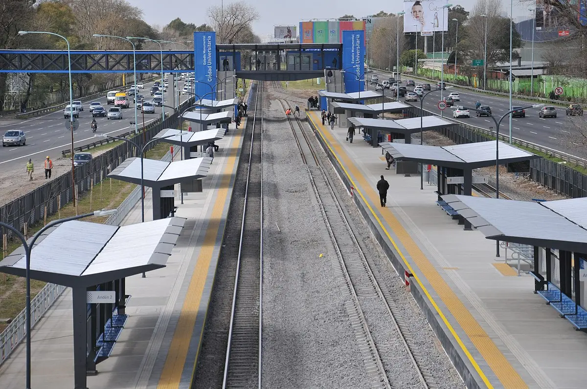ferrocarril a la cancha de river - Cómo se llama la estación de la cancha de River