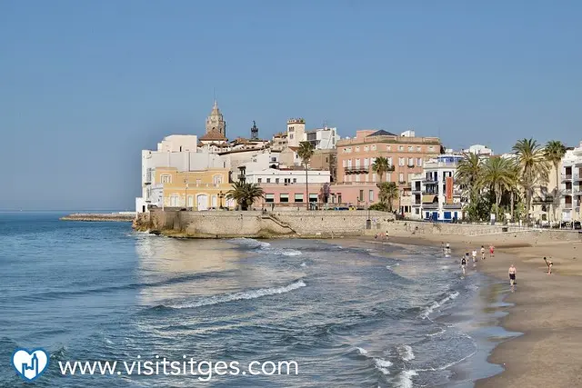 como ir a sitges en tren desde barcelona - Cómo se llama la estación de Sitges