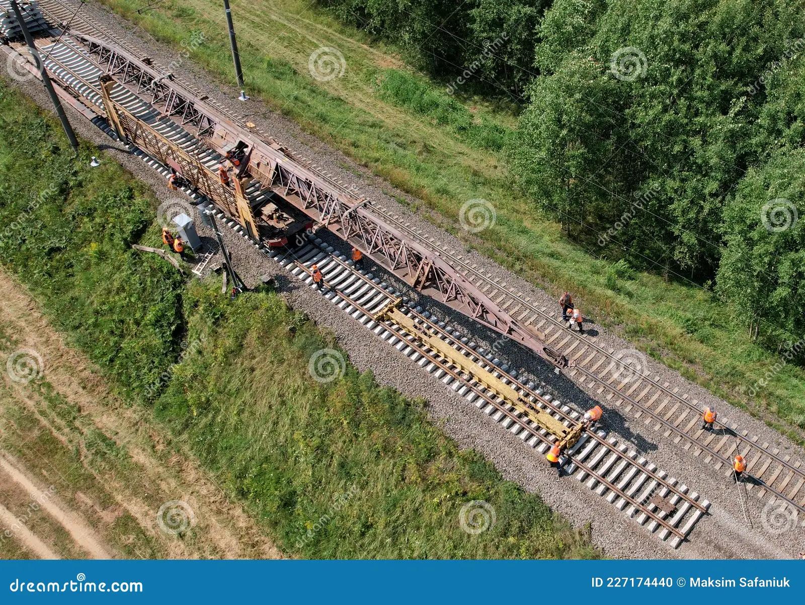 anclaje de vías de ferrocarril - Cómo se realiza la alineación de vía férrea