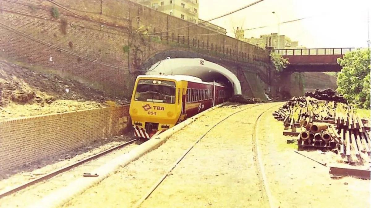 Cómo llegar a Castelar en tren - Cómo viajo de Lanus a Castelar como llegar a castelar en tren - Cómo viajo de Lanus a Castelar