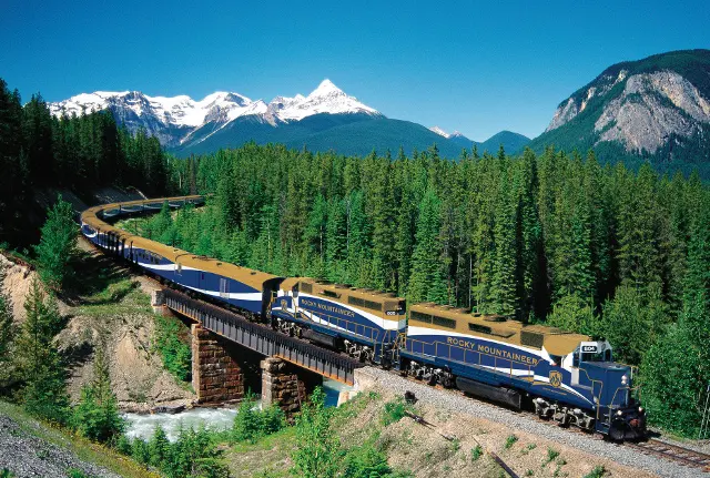 como moverse en tren por canada - Cuál es el mejor transporte en Canadá