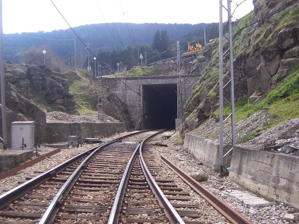 tunel ferroviario - Cuál es la profundidad máxima del Eurotúnel