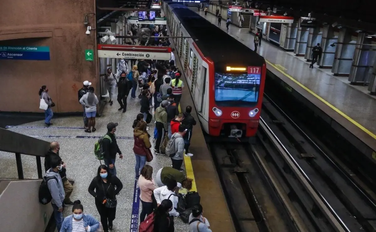 estacion san bernardo tren central - Cuándo sale el último tren del metro