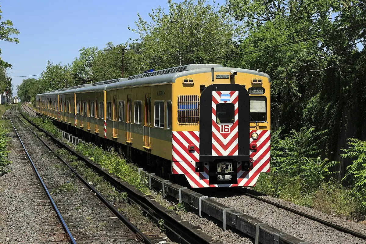 ferrocarril urquiza - Cuándo se inauguró la línea de ferrocarril Urquiza