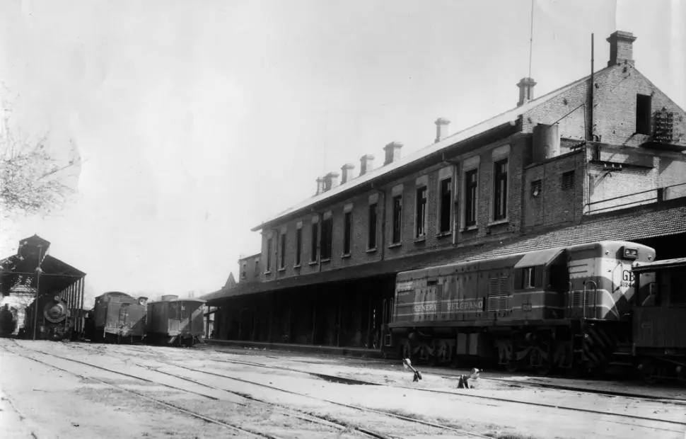 tucuman el ferrocarril y la industria azucarera - Cuándo surge la industria azucarera en Tucumán