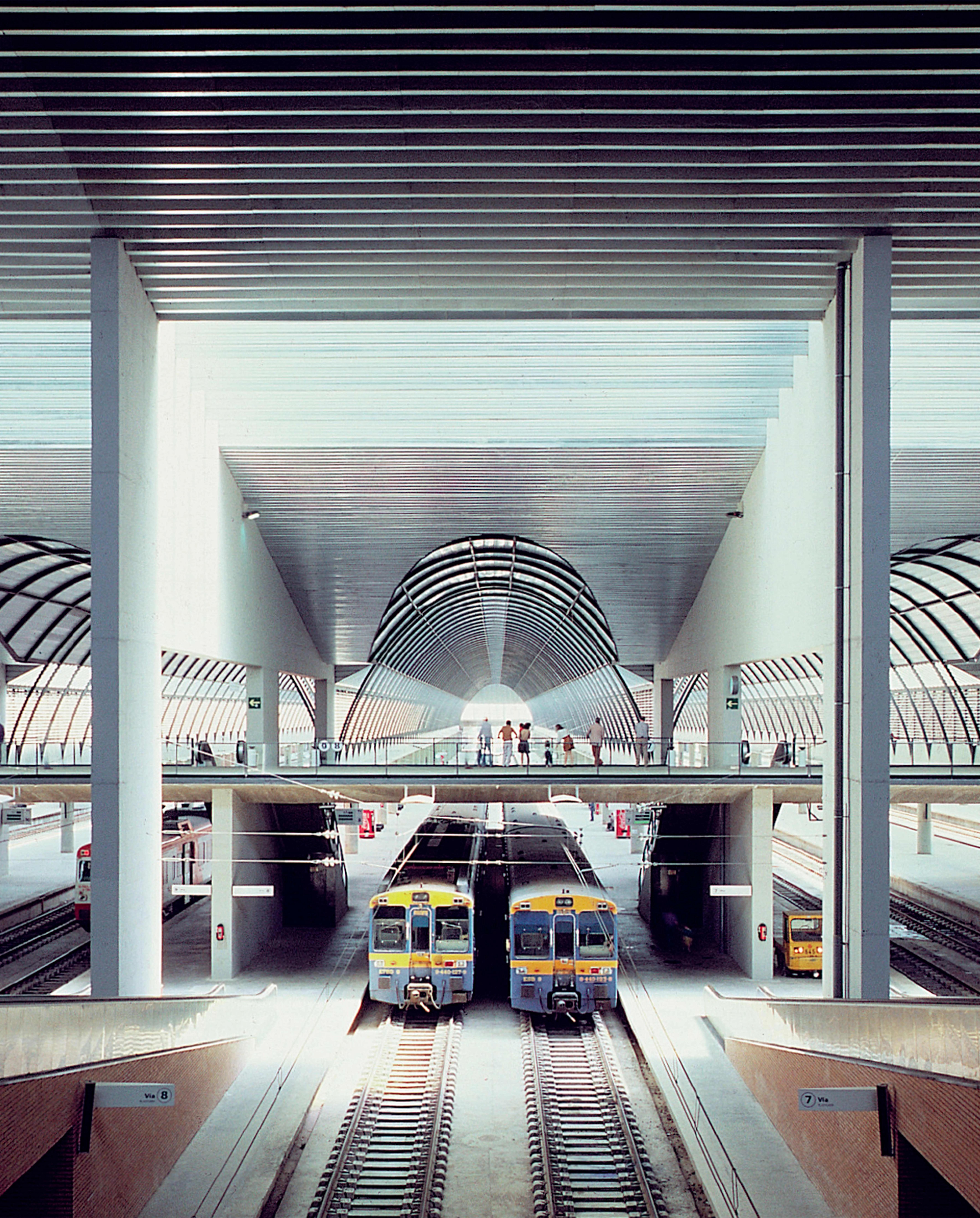 estacion de tren de sevilla santa justa - Cuántas estaciones de tren en Sevilla capital
