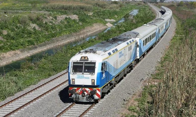 como viajar a mendoza en tren - Cuántas horas de viaje de Buenos Aires a Mendoza en micro