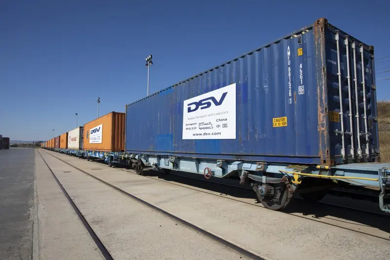 ferrocarril contenedores - Cuántas toneladas carga un ferrocarril