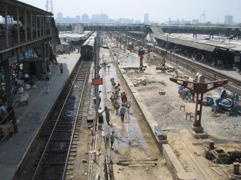 estacion de tren nueva delhi - Cuánto cuesta el metro en Nueva Delhi