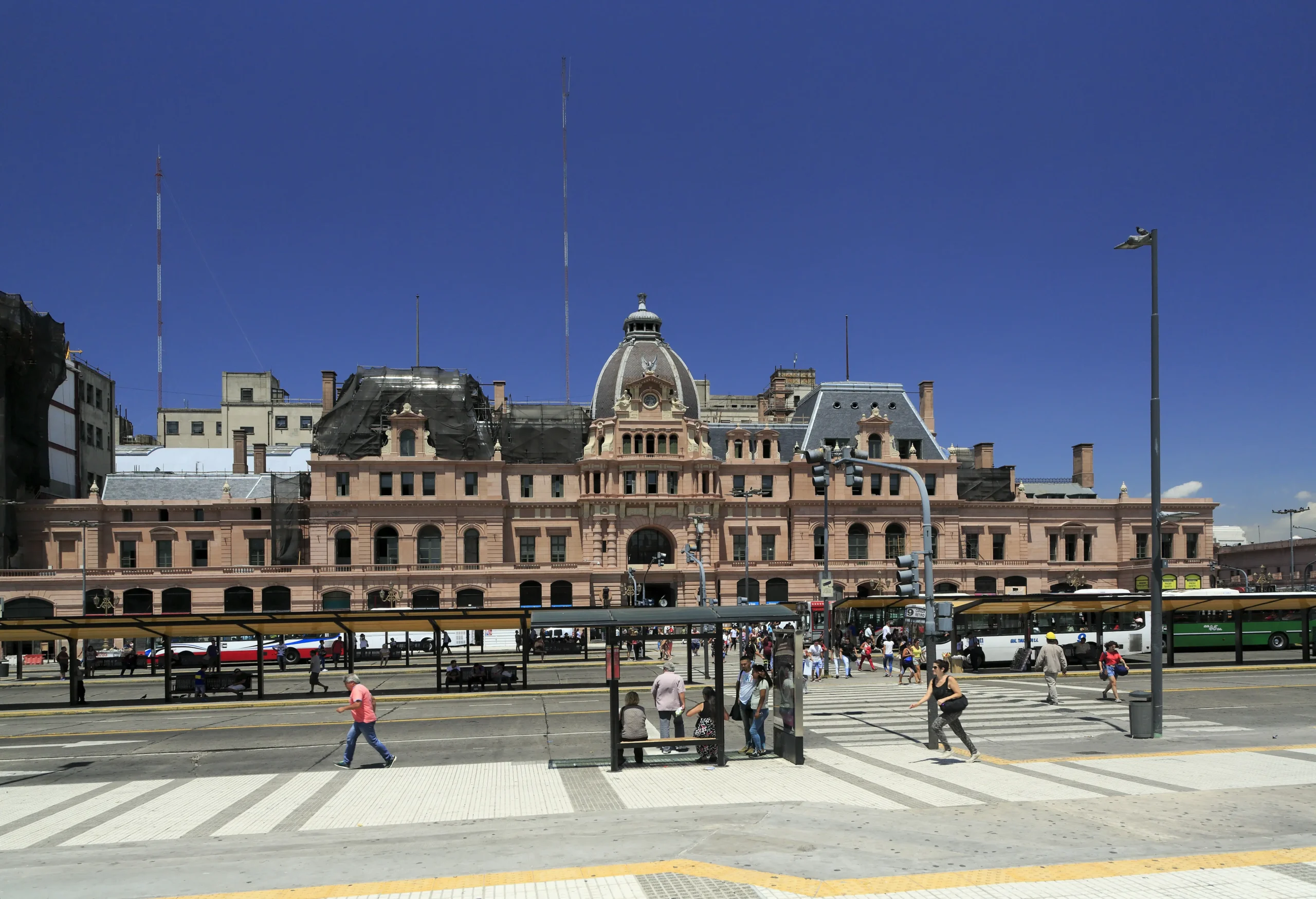 Estacionamiento Plaza Constitución Ferrocarril Roca: La mejor opción para viajar en tren - Cuánto cuesta el tren de Constitución a La Plata estacionamiento plaza constitucion ferrocarril roca - Cuánto cuesta el tren de Constitución a La Plata