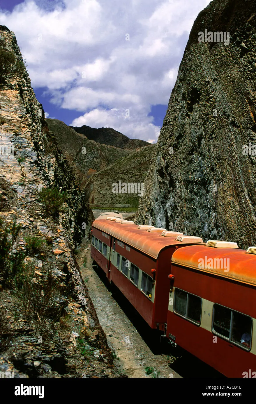 tren villazon uyuni - Cuánto cuesta el tren de Villazón a Uyuni