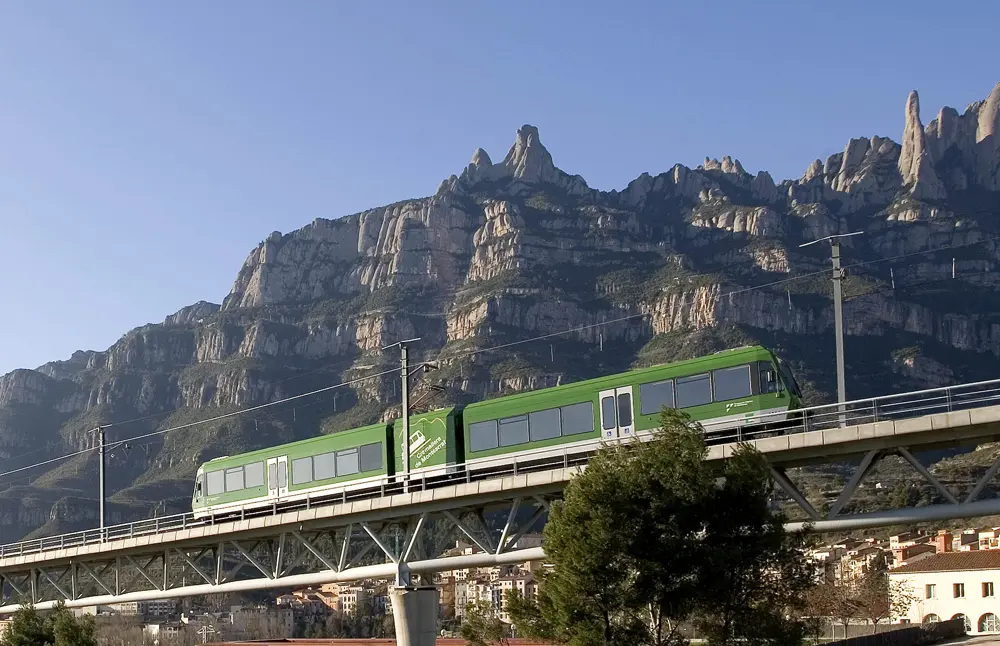 como ir a montserrat desde barcelona en ferrocarril - Cuánto cuesta ir a Montserrat desde Barcelona