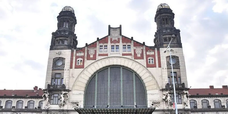 Estación Central de Ferrocarriles en Praga: Una puerta de entrada a Europa Central - Cuánto cuesta ir de Praga a Berlín en tren estacion central ferrocarriles praga - Cuánto cuesta ir de Praga a Berlín en tren