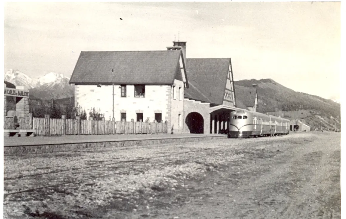 estacion ferrocarril bariloche - Cuánto cuesta llevar el auto en el Tren Patagónico 2023