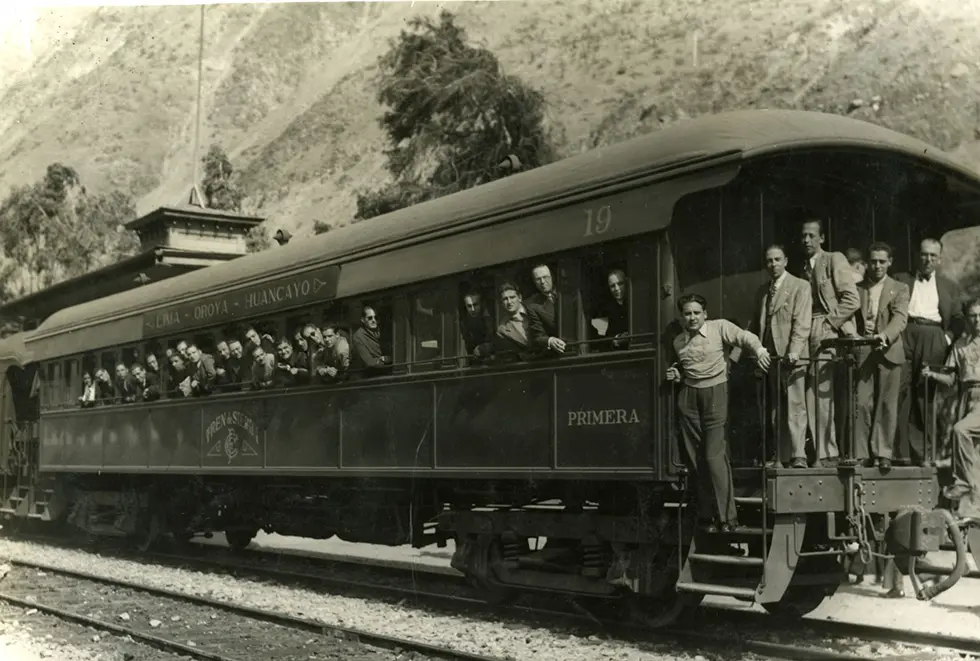 ferrocarril lima la oroya - Cuánto dura el viaje en tren de Lima a Huancayo