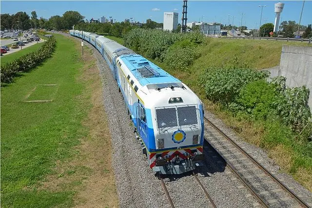 auxiliar ferrocarriles argentinos - Cuánto gana un personal de limpieza en trenes argentinos