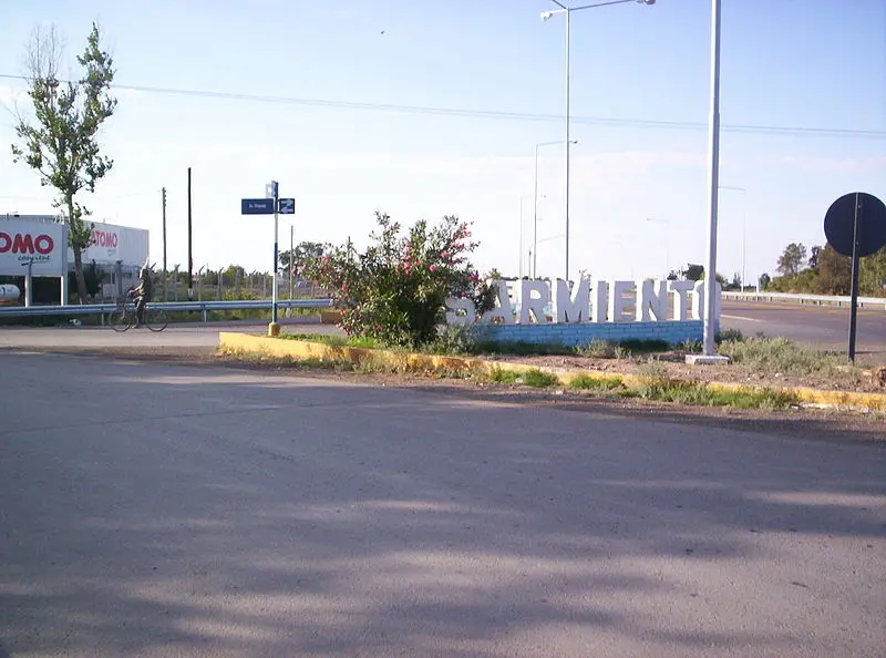 estacion de ferrocarril en el departamento sarmiento san juan - Cuántos distritos tiene el departamento Sarmiento