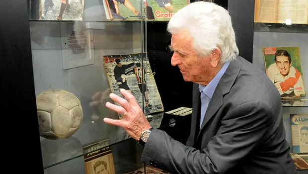 portero seleccion ferrocarril - Cuántos goles le metieron a Amadeo Carrizo