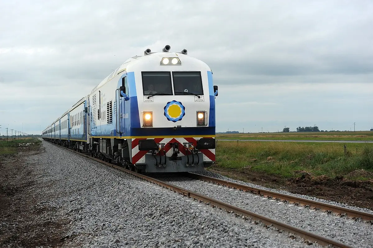 ferrocarril roca postes kilometros - Cuántos kilómetros de largo puede llegar a medir un tren