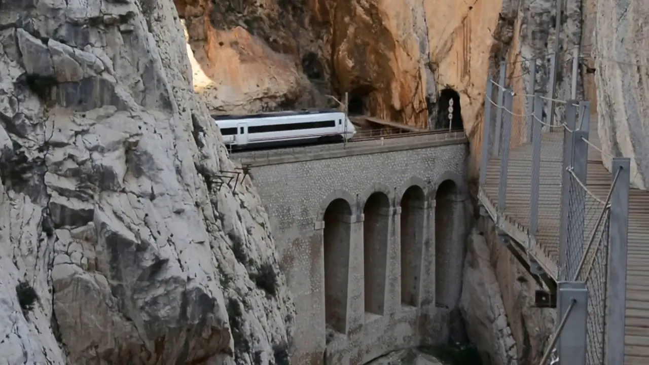 tren malaga a caminito del rey - Cuántos kilómetros hay desde Málaga capital al Caminito del Rey