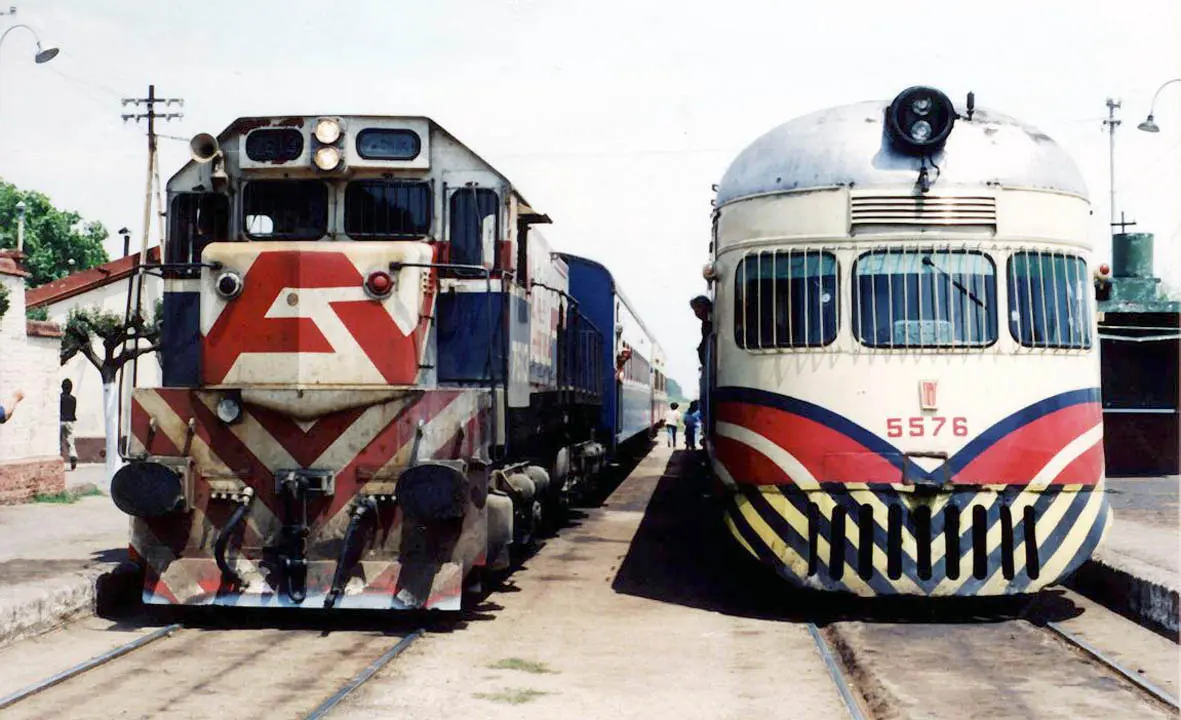 ferrocarril sarmiento - Dónde empieza y termina el tren Sarmiento