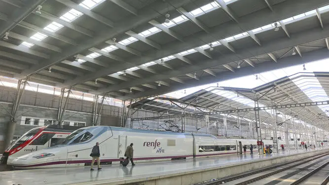 estacion de tren ave malaga - Dónde llega el AVE de Málaga a Madrid