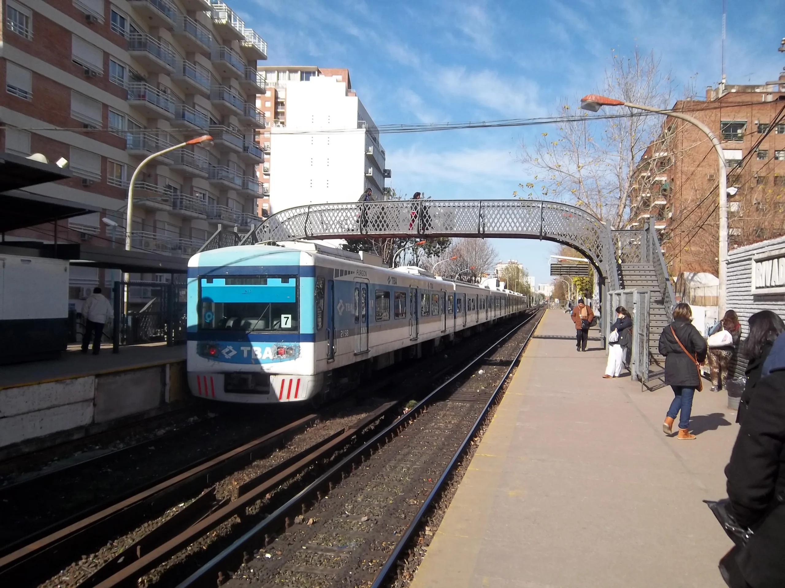 estación rivadavia ferrocarril mitre - Dónde queda la estación Rivadavia