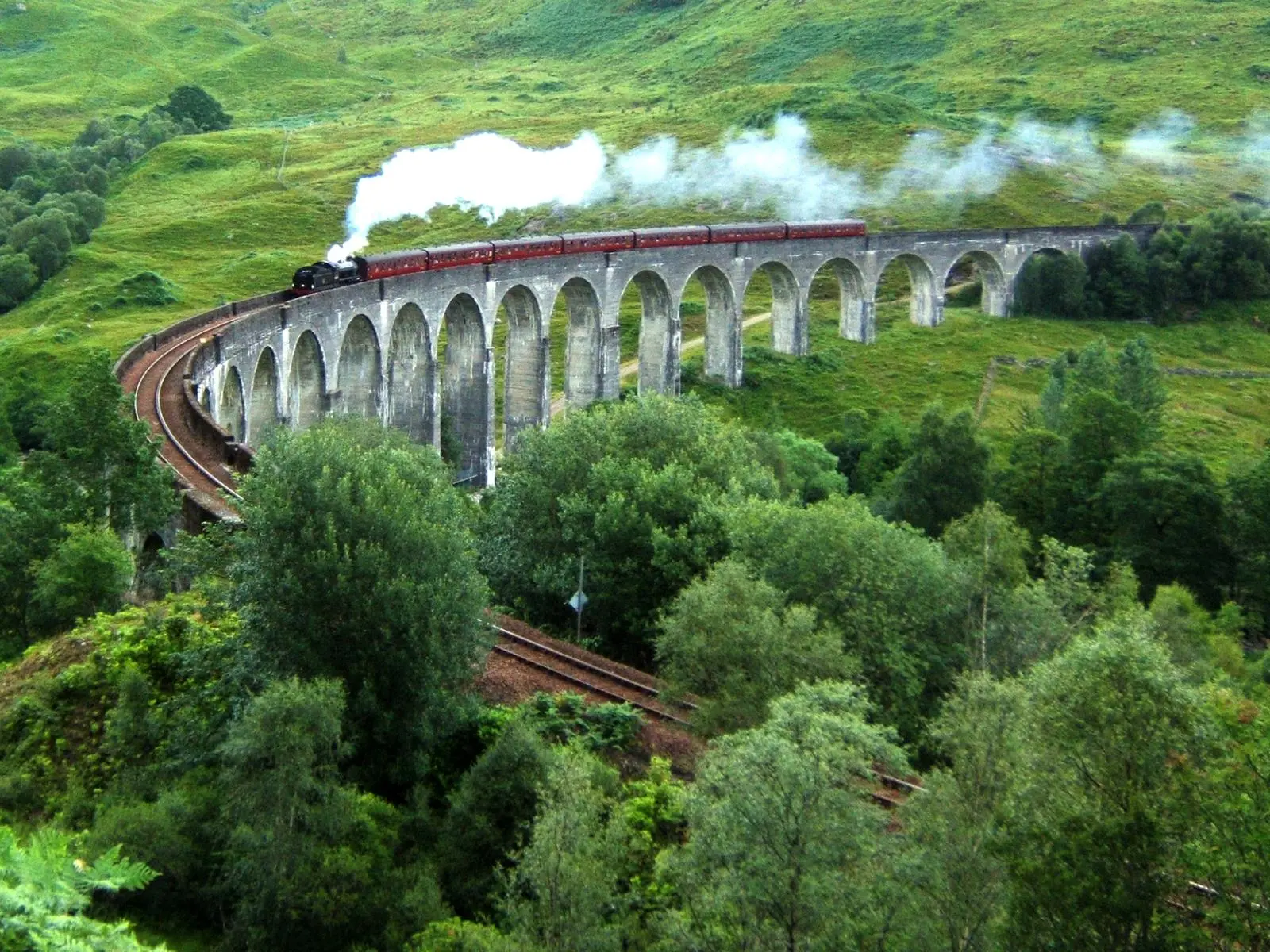 puente del tren de harry potter - Dónde se encuentra el puente de Harry Potter