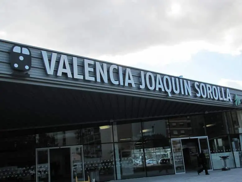 estacion de tren valencia - Dónde te deja el tren en Valencia