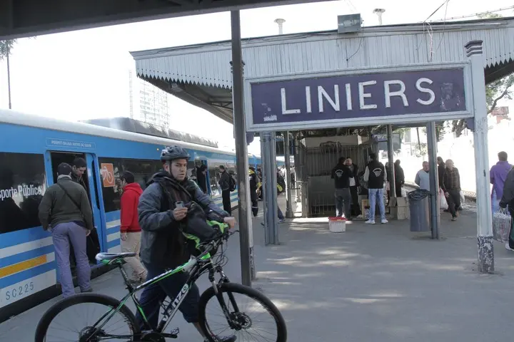 estacion liniers tren - Qué colectivo me deja en la estación de Liniers