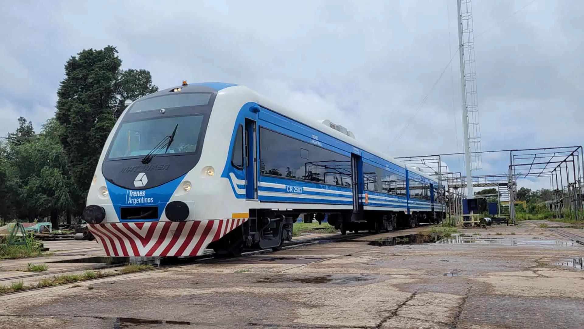 ferrocarril san martin funcionamiento - Qué combustible usa el tren San Martín