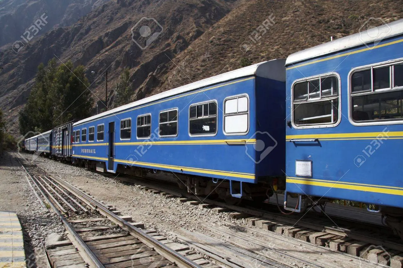 ferrocarril azul - Qué día sale el tren de azul a Buenos Aires