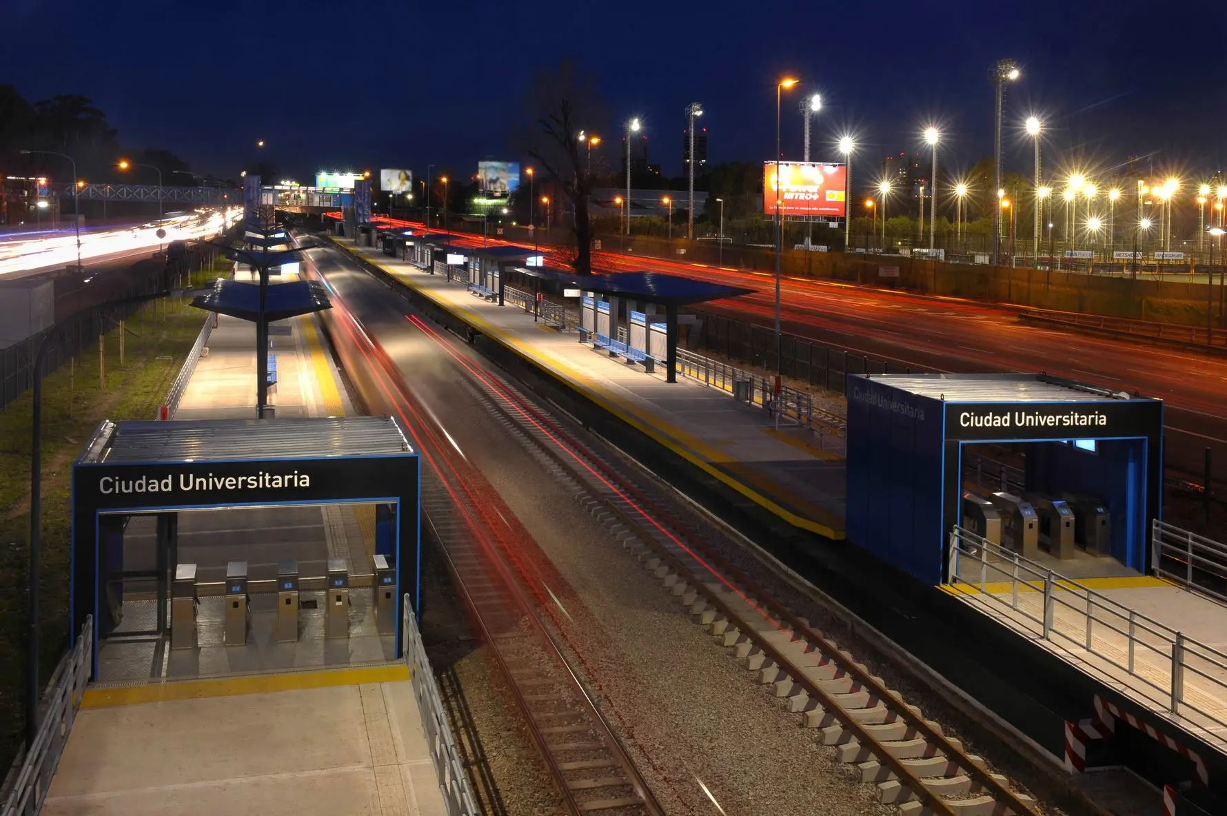 como llegar a ciudad universitaria en tren - Qué líneas pasan por Ciudad Universitaria