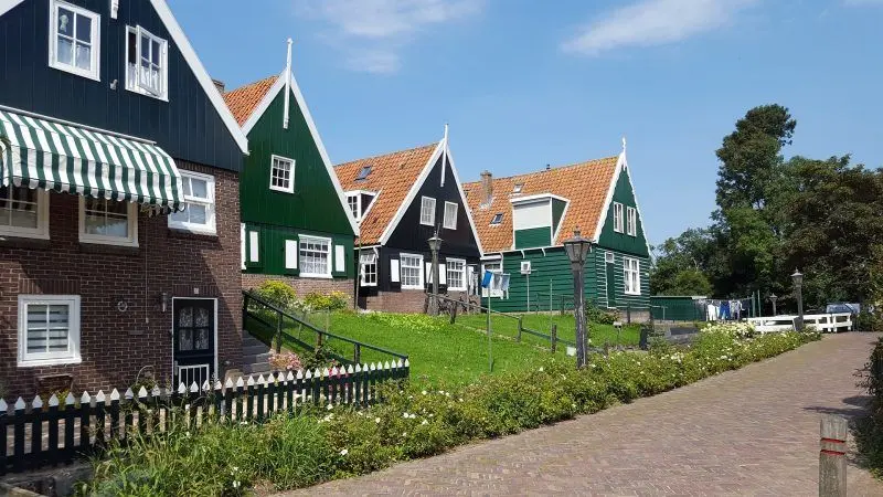 alrededores de amsterdam en tren - Qué pueblos conocer en Alemania cerca de Ámsterdam