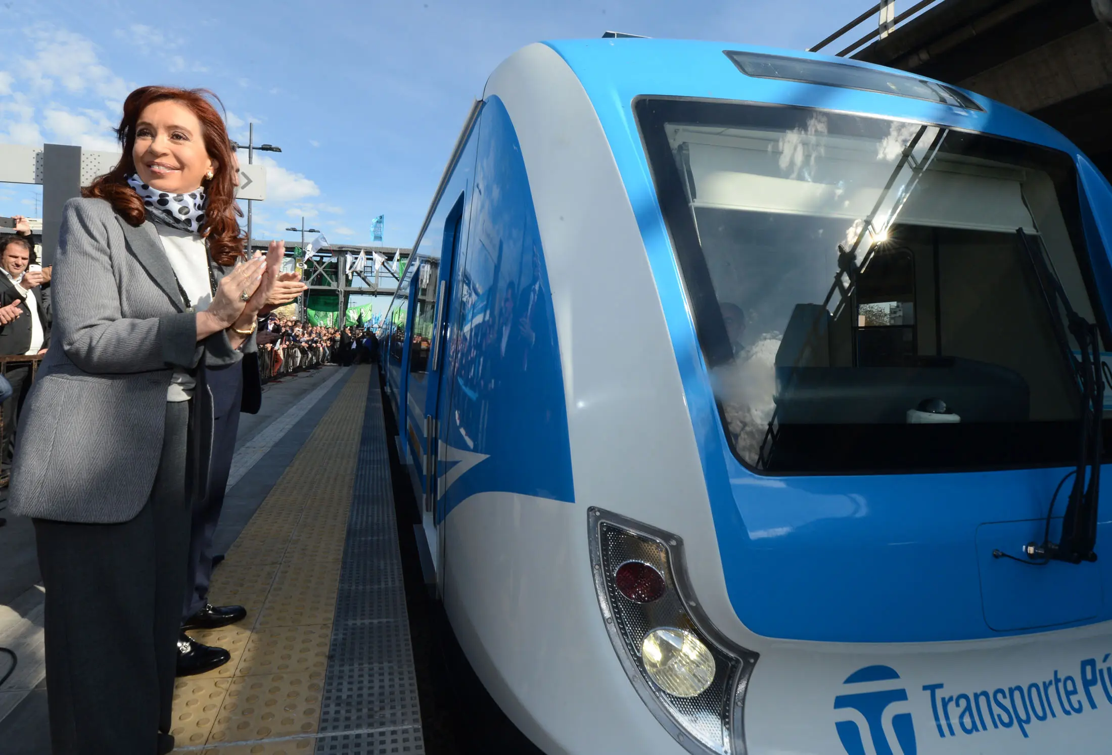 Línea de ferrocarril que une Quilmes y Sarmiento - Qué recorrido hace el 582 linea de ferrocarril que une quilmes y sarmineto - Qué recorrido hace el 582