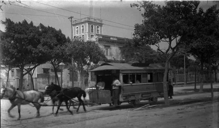 ferrocarril tracción animal - Qué significa transporte con tracción animal