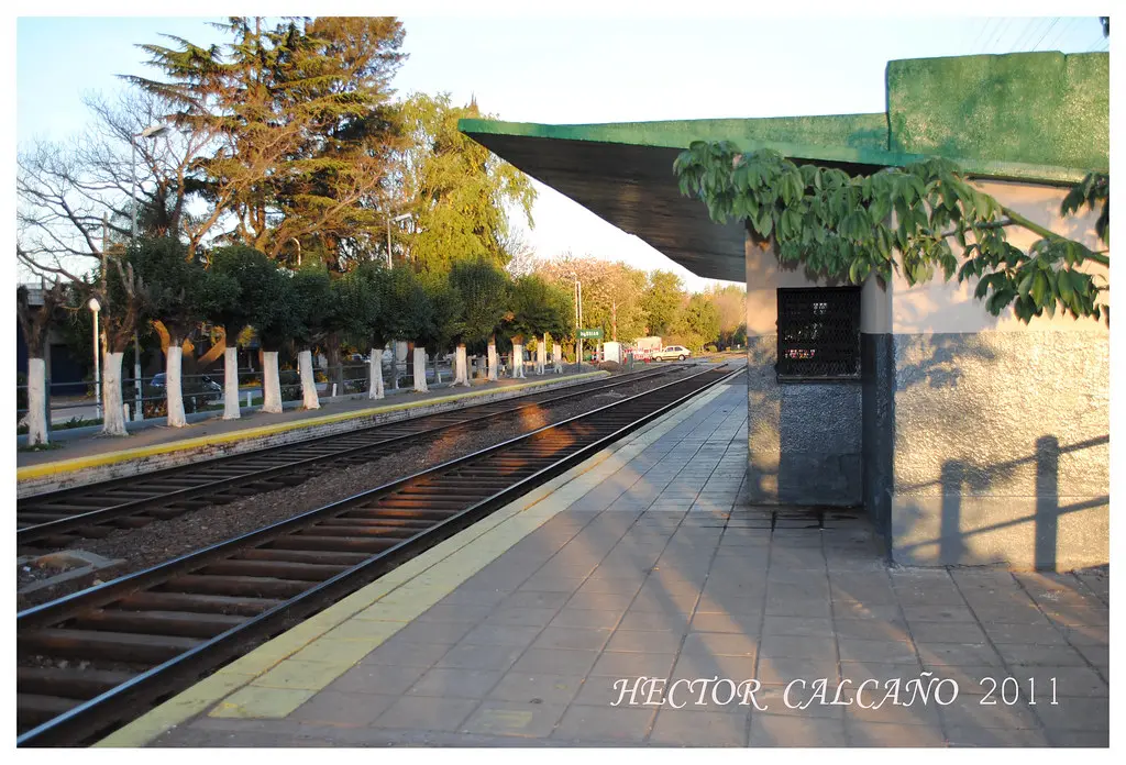 estacion ferrocarril ingeniero brian - Qué tren pasa por Ingeniero Brian